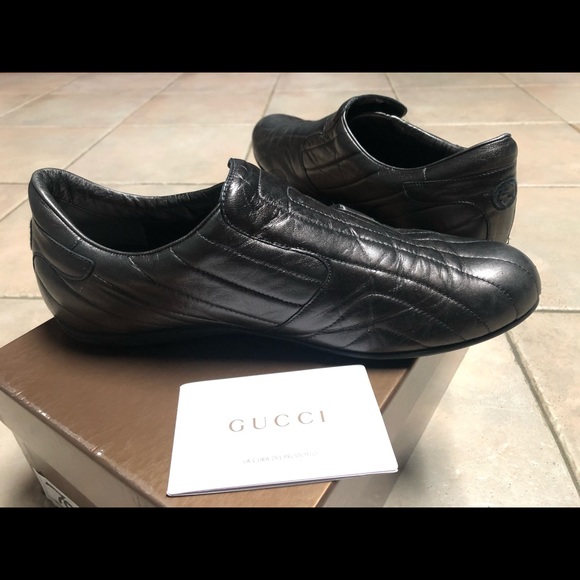 Men’s Gucci shoes - Picture 1 of 2